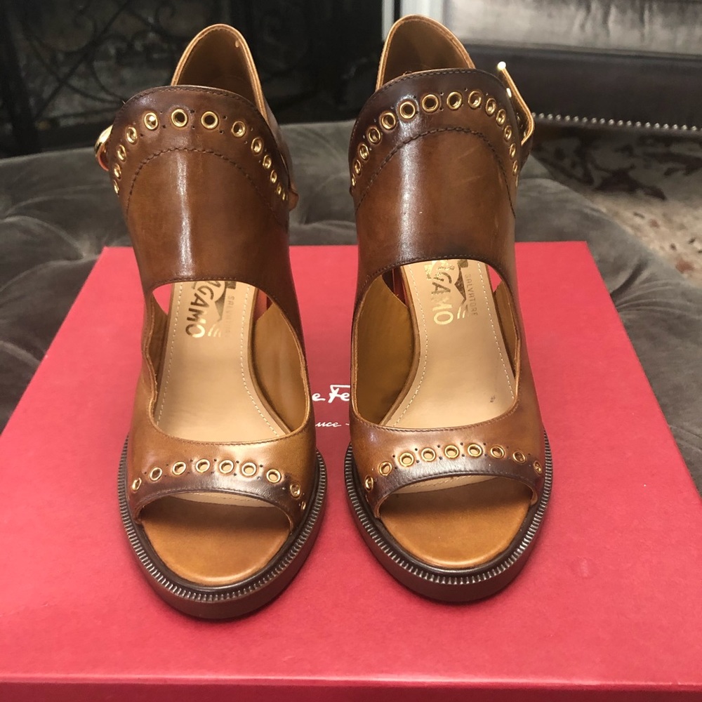 Salvatore Ferragamp Narny Sandal
